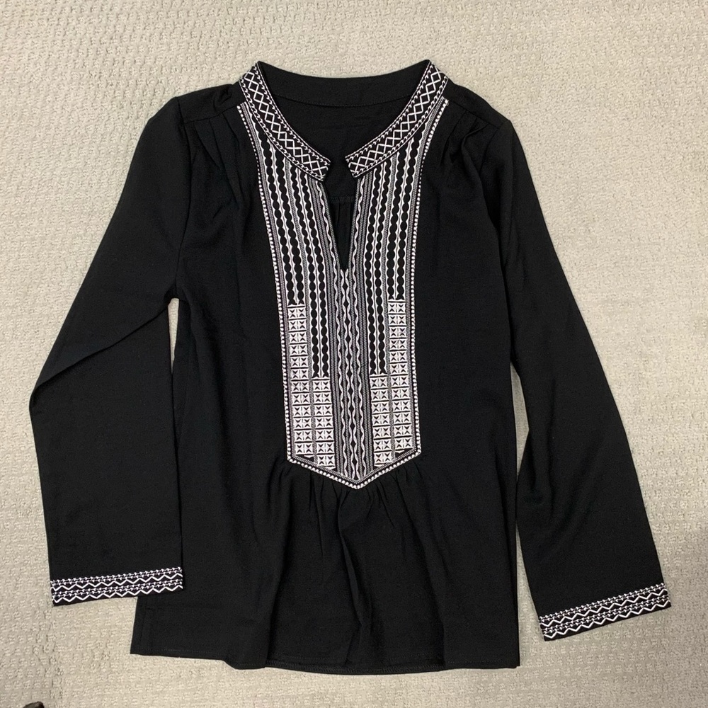 Size small top. Pinkish Trends